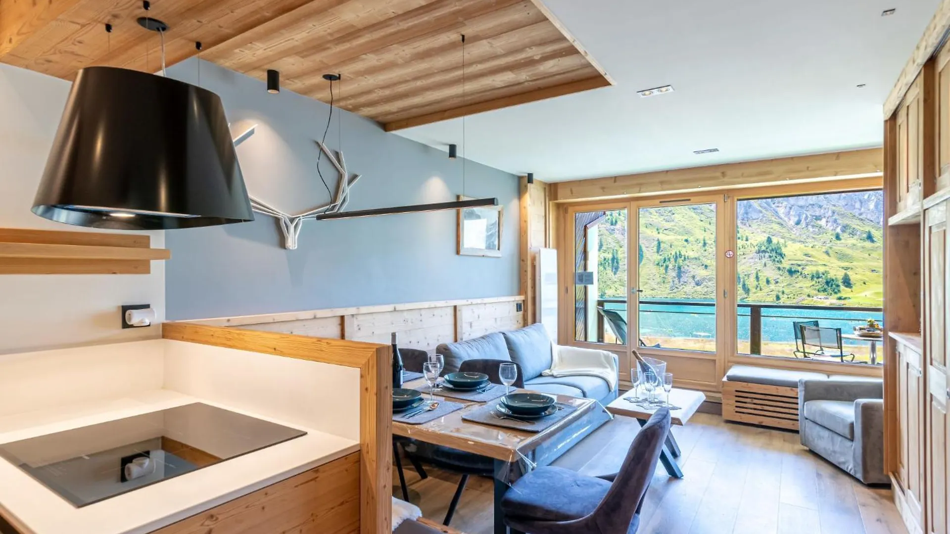 Apartment Les Cimes - Le Lac By Interhome Tignes Francja